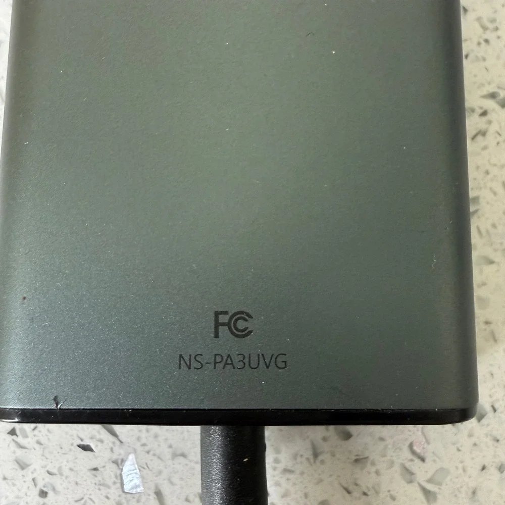 Insignia USB 3.0 to VGA Adapter Gray NS-PA3UVG‎ Video Converter Dongle UNTESTED